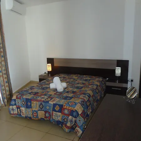 Shamrock Flats Apartment Mellieha Room photo