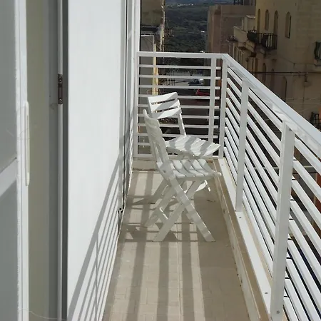 Shamrock Flats Apartment Mellieha Room photo