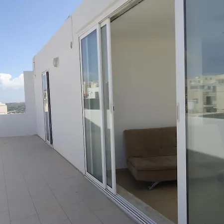 Shamrock Flats Apartment Mellieha Room photo